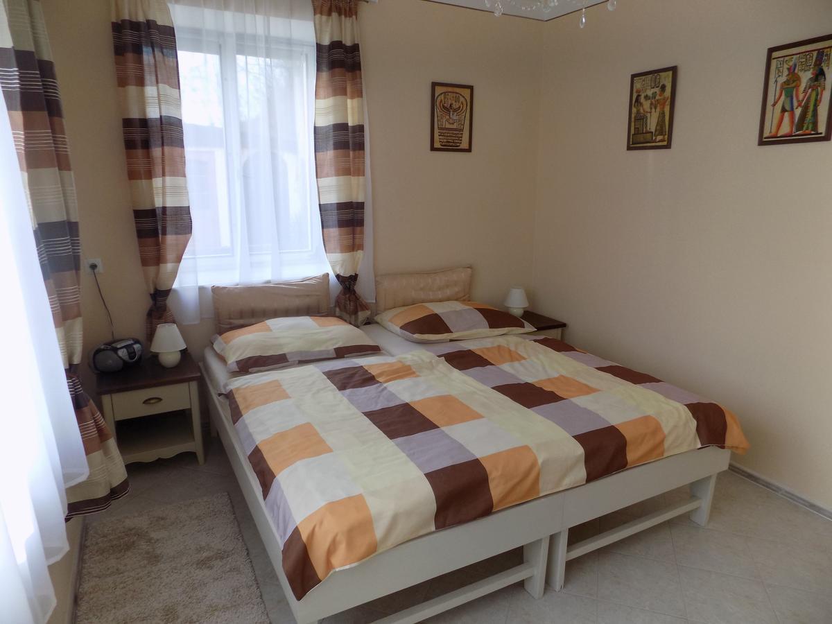 Penzion Marjánka Hluboka nad Vltavou Bagian luar foto